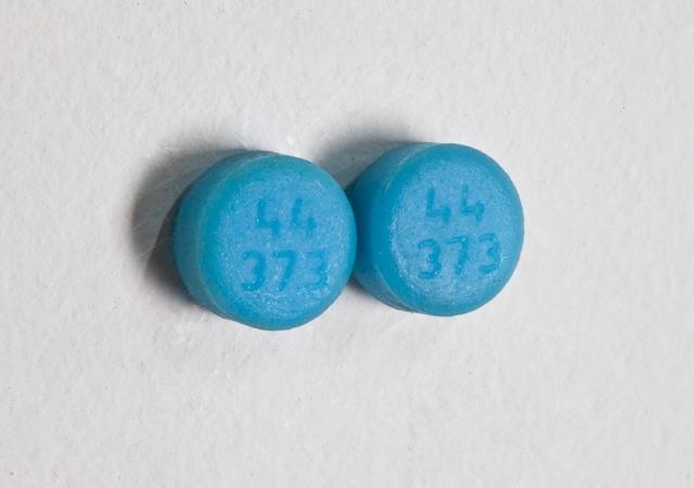 Mike Simi, Tylenol PM (single dose), 2014, cast glass, actual size.